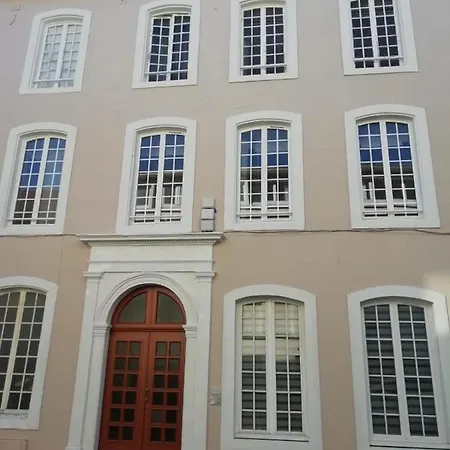 4 Personnes Hyper Centre En Vieille Au Pied Des Remparts Apartment