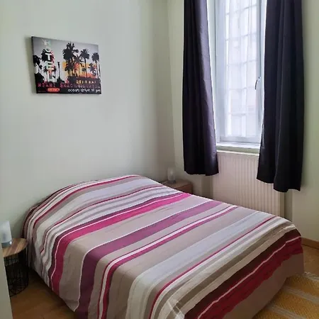 4 Personnes Hyper Centre En Vieille Au Pied Des Remparts Apartamento